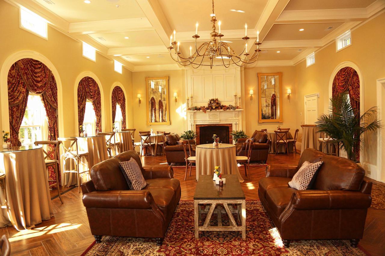 Peter Allen Inn & Event Center Kinsman Dış mekan fotoğraf